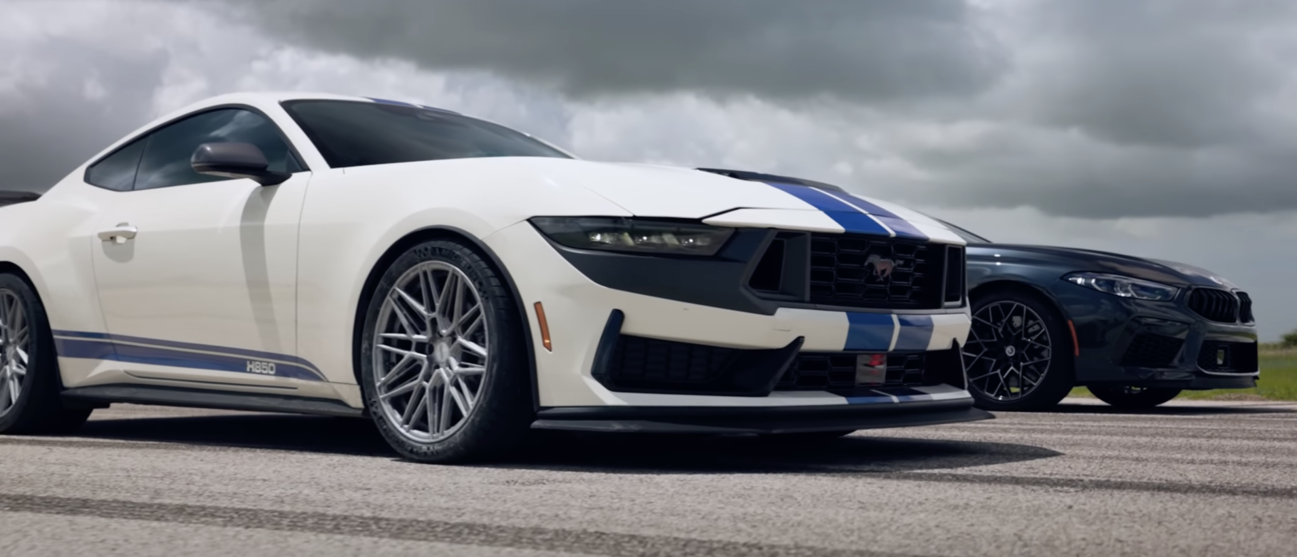 Hennessey Mustang Dark Horse vs BMW M8
